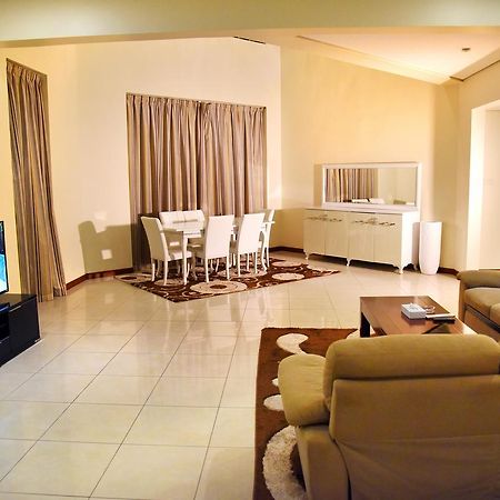 Al Hamra Plaza Apartment Manama Exterior foto
