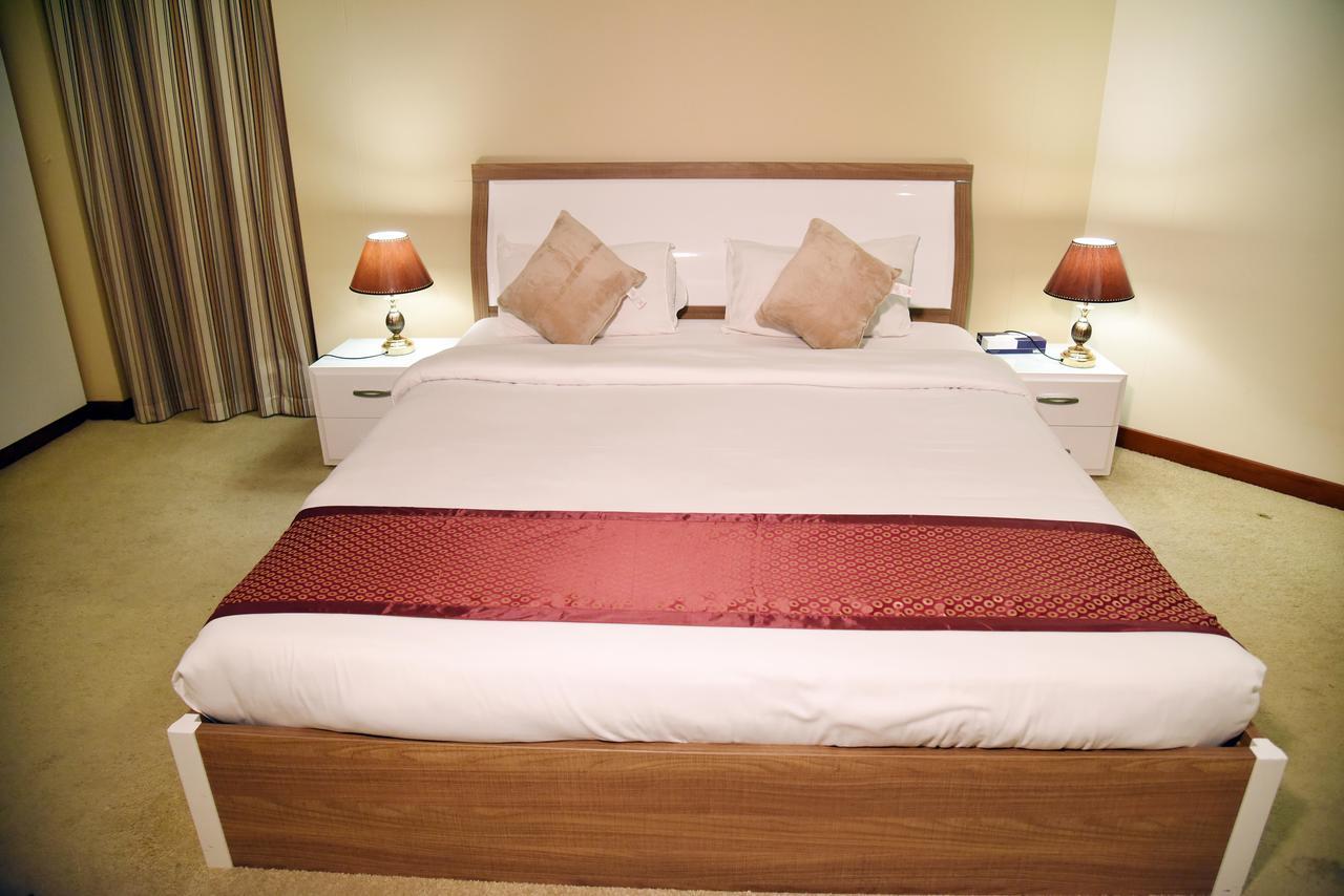 Al Hamra Plaza Apartment Manama Exterior foto