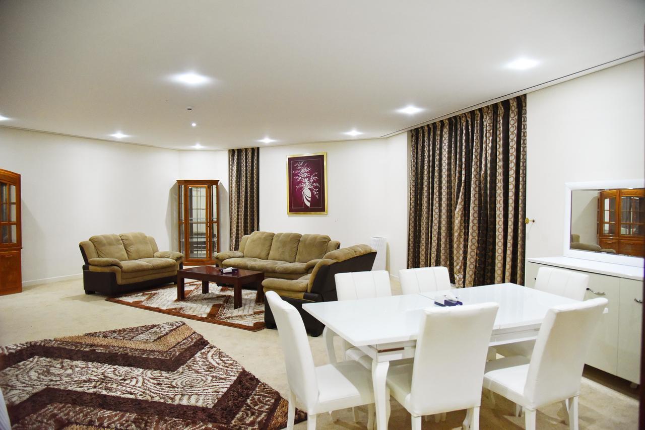 Al Hamra Plaza Apartment Manama Exterior foto
